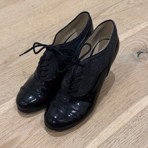 Nine West Black Lace-Up Oxford Heels